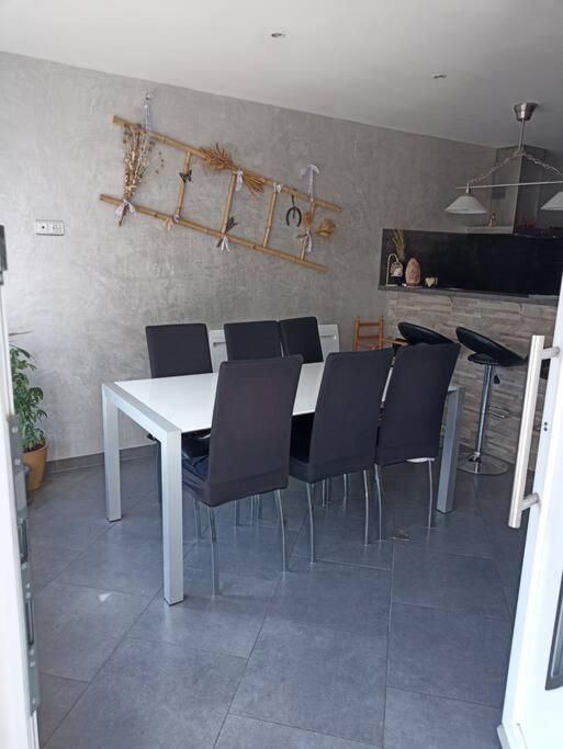 appartement de 70m2 tout équipé Hargarten-aux-Mines Exterior foto